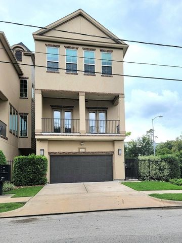 1702 Calumet St, Houston, TX 77004