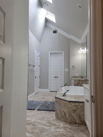1702 Calumet St, Houston, TX 77004