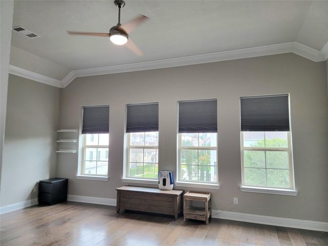 1702 Calumet St, Houston, TX 77004