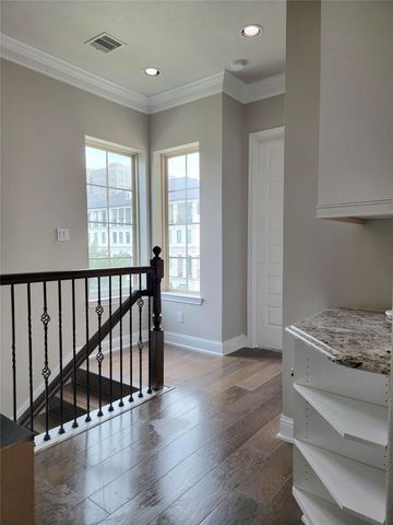 1702 Calumet St, Houston, TX 77004
