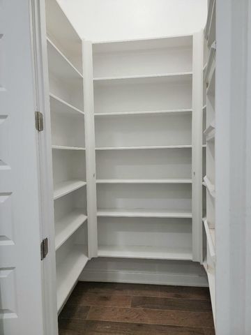 1702 Calumet St, Houston, TX 77004
