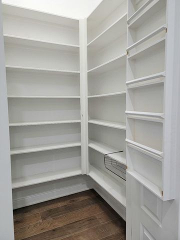 1702 Calumet St, Houston, TX 77004