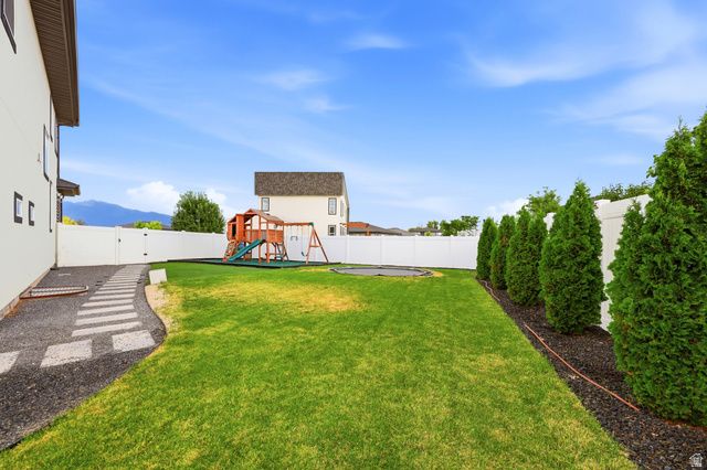 8322 S BOREALIS CT, West Jordan, UT 84088