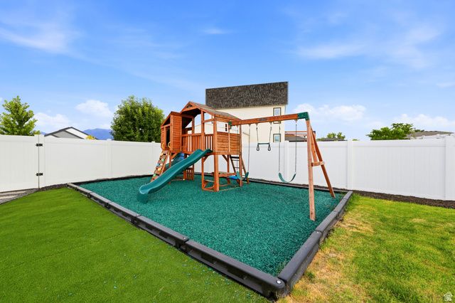 8322 S BOREALIS CT, West Jordan, UT 84088
