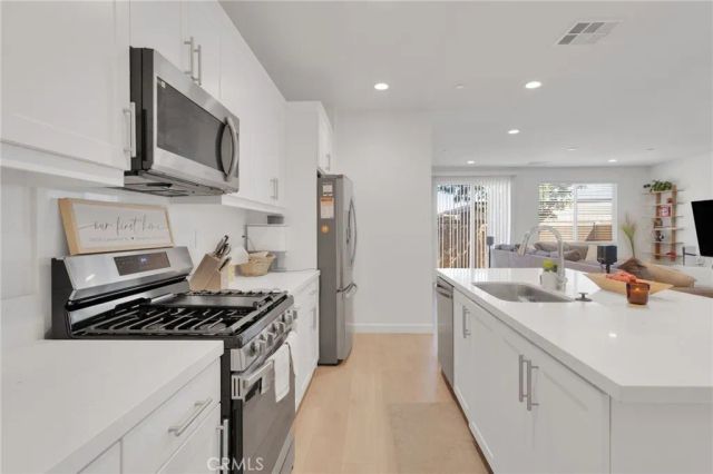 13056 Lancaster, Hesperia, CA 92344