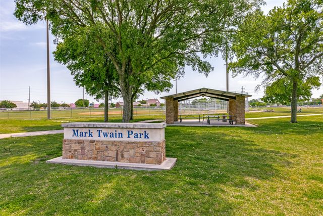 1004 Serenade Lane, Richardson, TX 75081