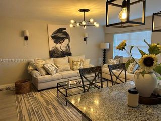 493 Fanshaw L 493, Boca Raton, FL 33434