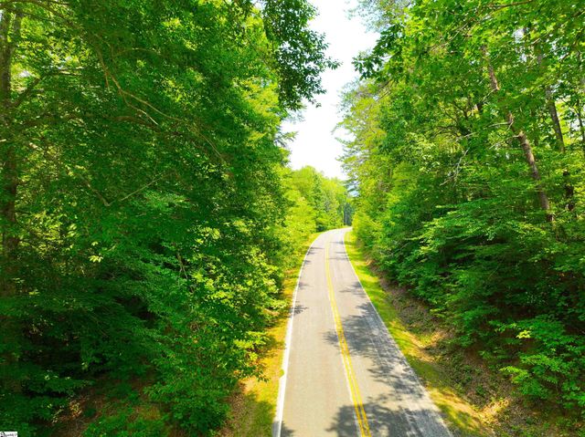 141 Old Sc 11, Travelers Rest, SC 29690