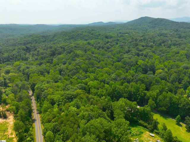 141 Old Sc 11, Travelers Rest, SC 29690
