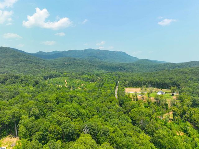 141 Old Sc 11, Travelers Rest, SC 29690