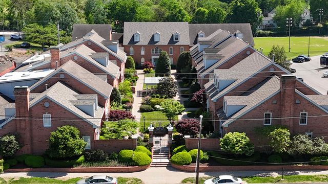 23A Charleston Greene, Danville, KY 40422