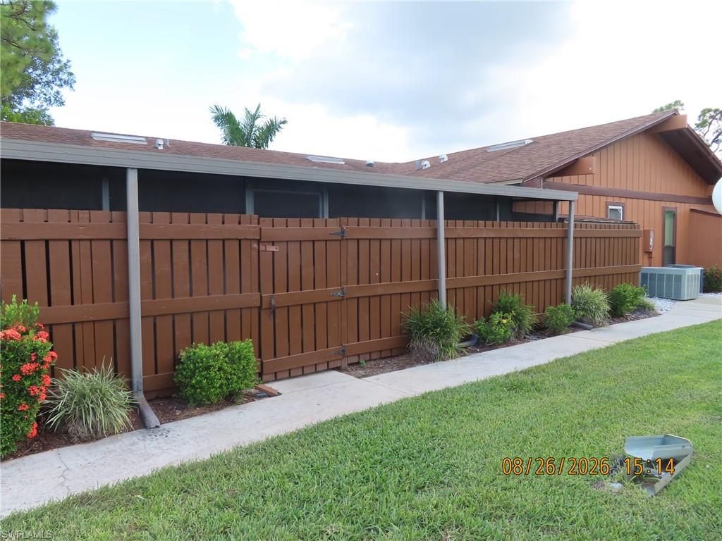 5640 Foxlake DR, NORTH FORT MYERS, FL 33917 — photo 2
