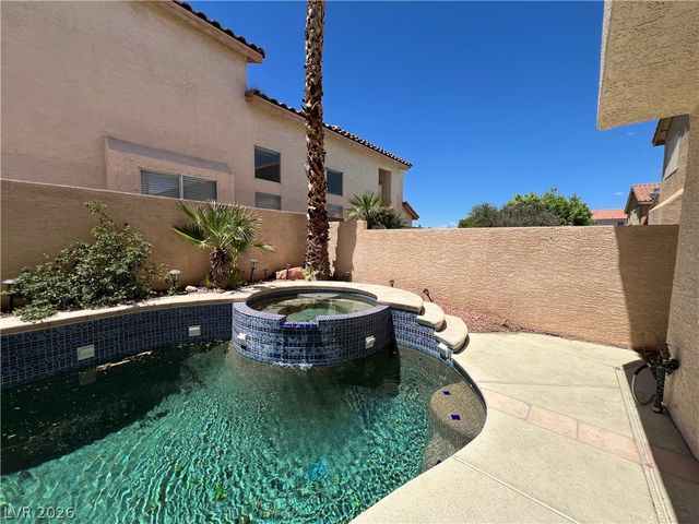 1601 Ghost Flower Court, Las Vegas, NV 89128