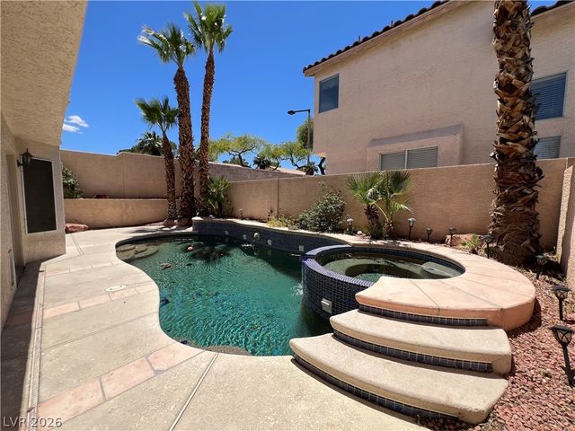 1601 Ghost Flower Court, Las Vegas, NV 89128