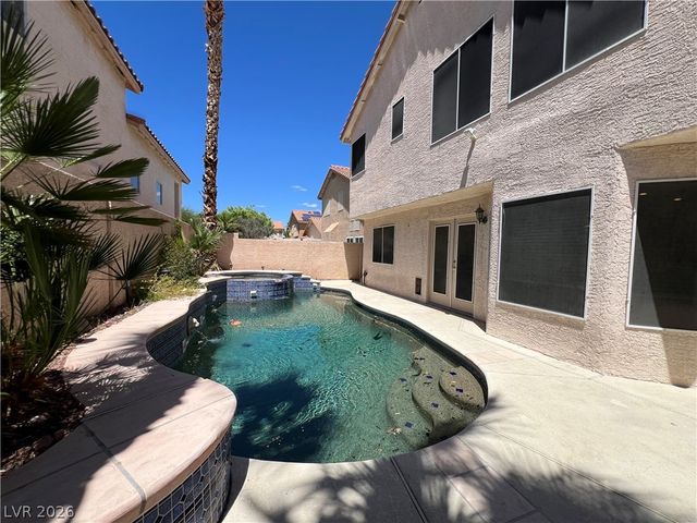 1601 Ghost Flower Court, Las Vegas, NV 89128