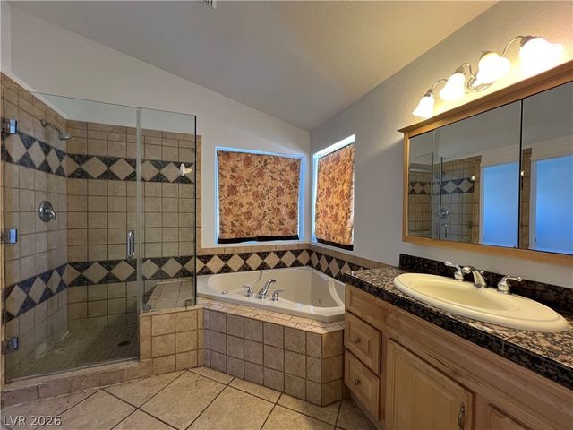 1601 Ghost Flower Court, Las Vegas, NV 89128