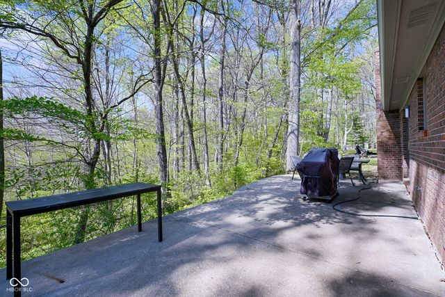 10912 Ole Fox Road, Terre Haute, IN 47803