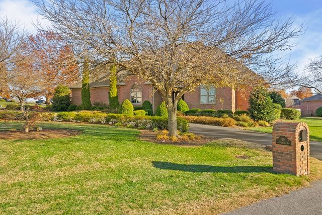 205 Lewis Bridge Way, Hopkinsville, KY 42240