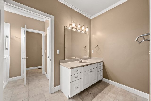 205 Lewis Bridge Way, Hopkinsville, KY 42240