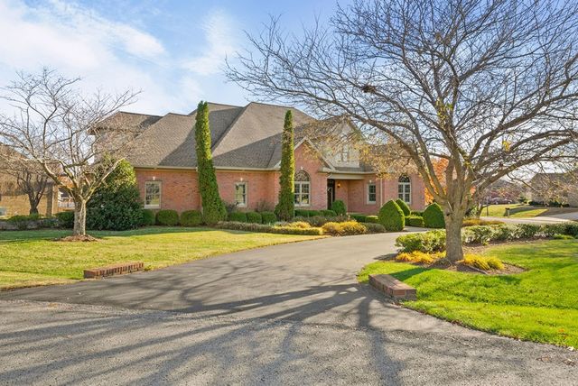 205 Lewis Bridge Way, Hopkinsville, KY 42240