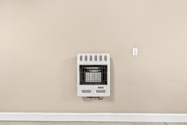 205 Lewis Bridge Way, Hopkinsville, KY 42240