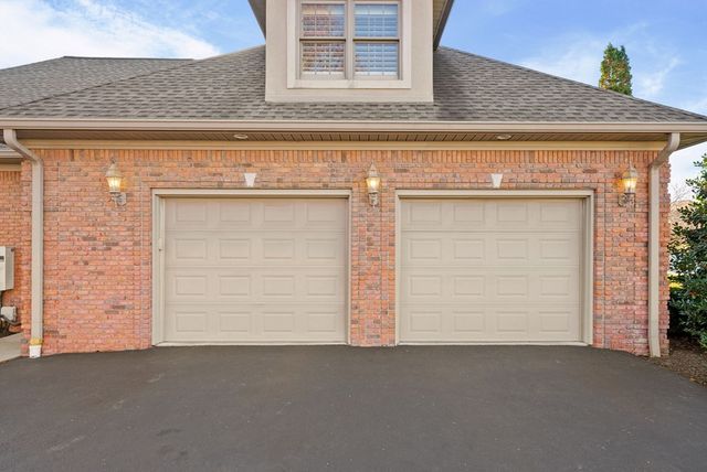 205 Lewis Bridge Way, Hopkinsville, KY 42240