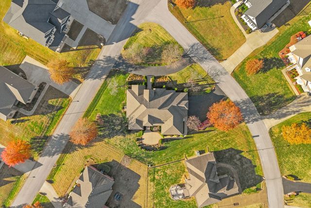 205 Lewis Bridge Way, Hopkinsville, KY 42240