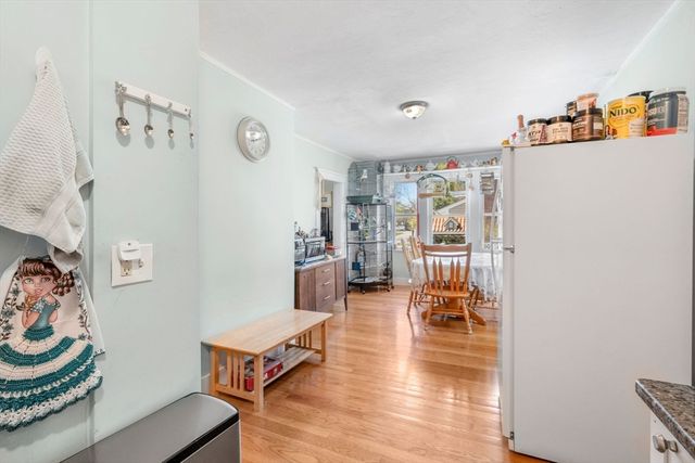 18 Auburn St Ext, Framingham, MA 01701