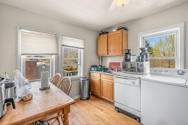 18 Auburn St Ext, Framingham, MA 01701