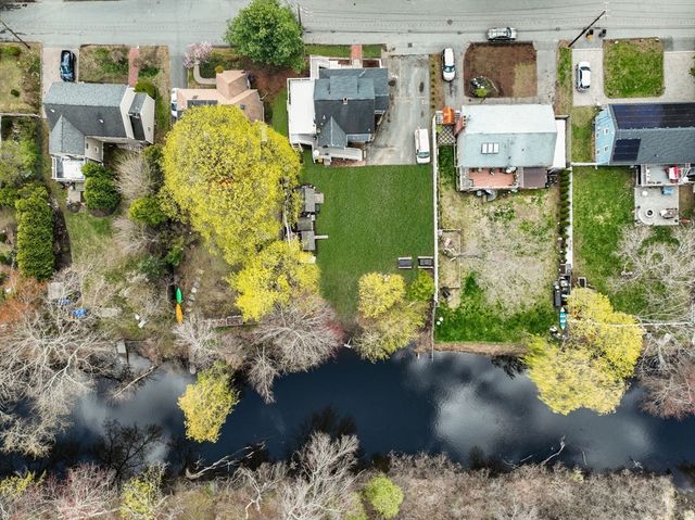 18 Auburn St Ext, Framingham, MA 01701