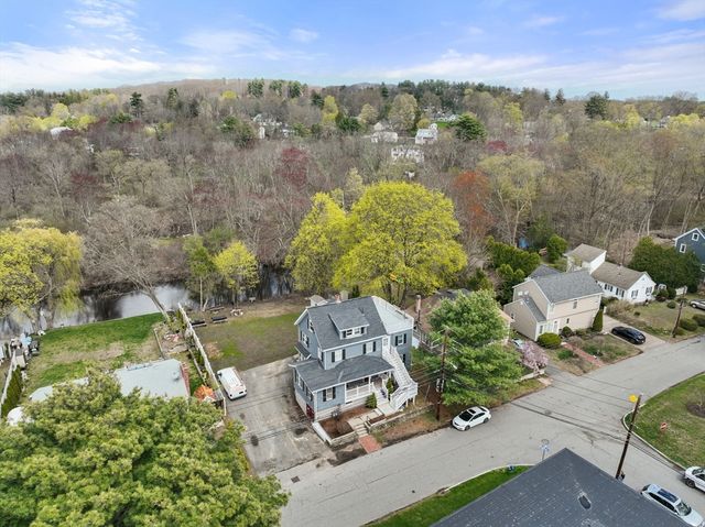 18 Auburn St Ext, Framingham, MA 01701