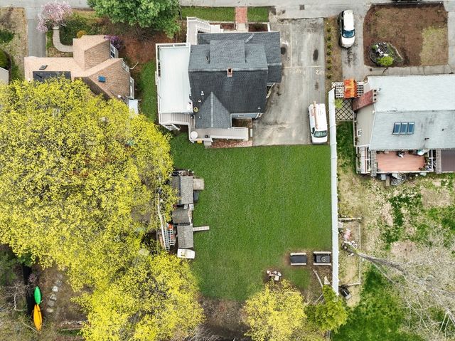 18 Auburn St Ext, Framingham, MA 01701