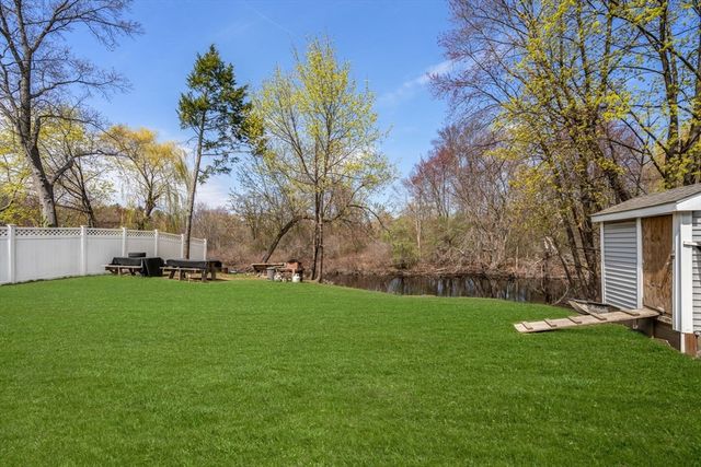 18 Auburn St Ext, Framingham, MA 01701