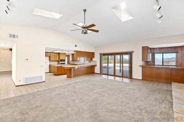 17648 Valle Verde Rd, Poway, CA 92064