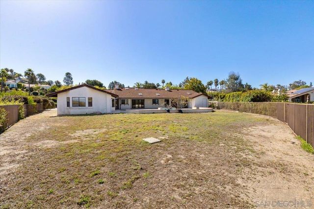 17648 Valle Verde Rd, Poway, CA 92064