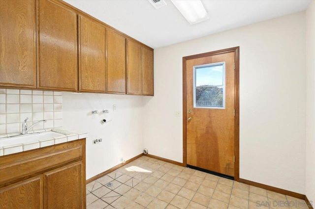 17648 Valle Verde Rd, Poway, CA 92064