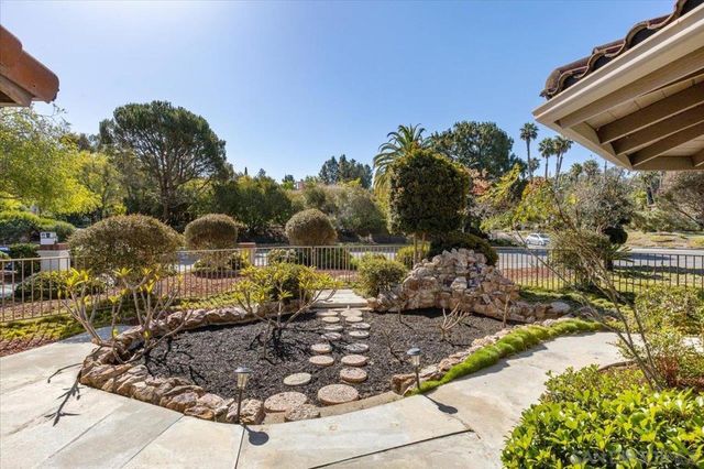 17648 Valle Verde Rd, Poway, CA 92064