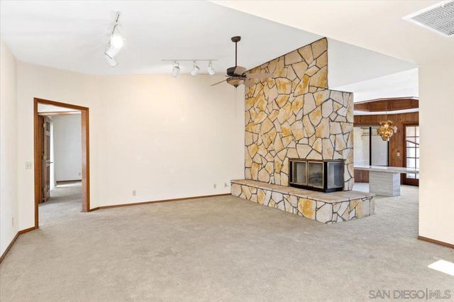 17648 Valle Verde Rd, Poway, CA 92064