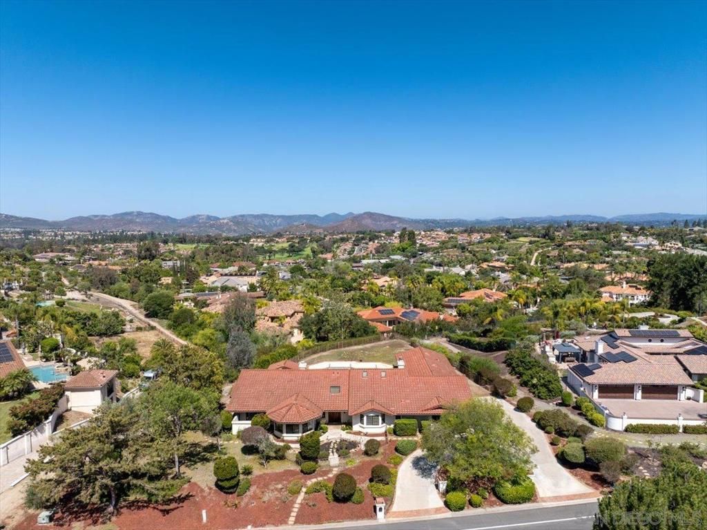 17648 Valle Verde Rd, Poway, CA 92064