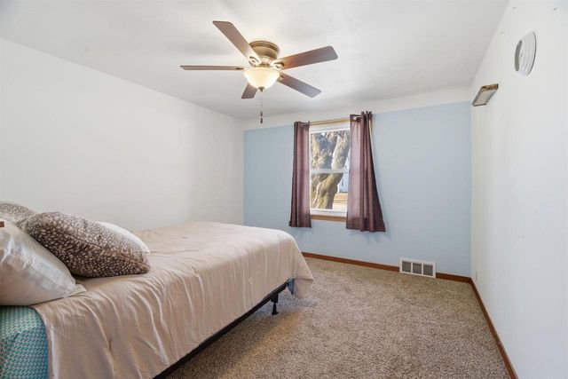 88 FOSTER COURT, Appleton, WI 54915