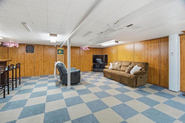 88 FOSTER COURT, Appleton, WI 54915