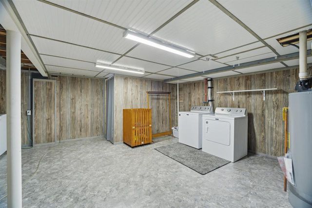 88 FOSTER COURT, Appleton, WI 54915