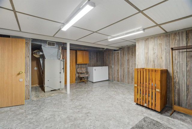 88 FOSTER COURT, Appleton, WI 54915