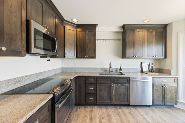 817 Battlefield Dr, Nashville, TN 37204