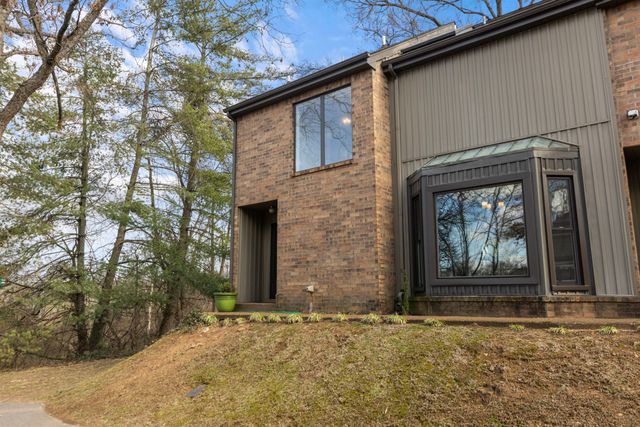 817 Battlefield Dr, Nashville, TN 37204