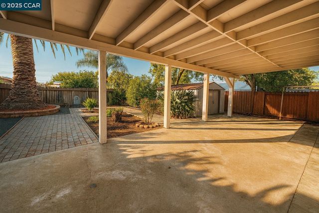 52 Rose Ann Ave, Pittsburg, CA 94565