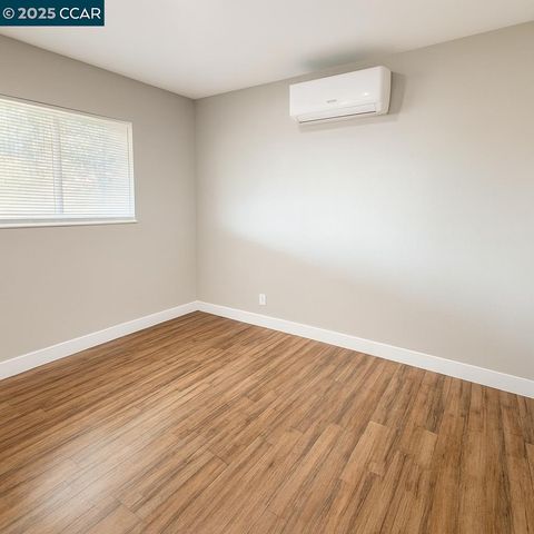 52 Rose Ann Ave, Pittsburg, CA 94565