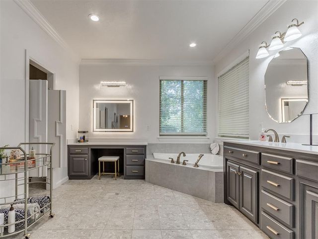 2600 Chaumont, Edmond, OK 73034
