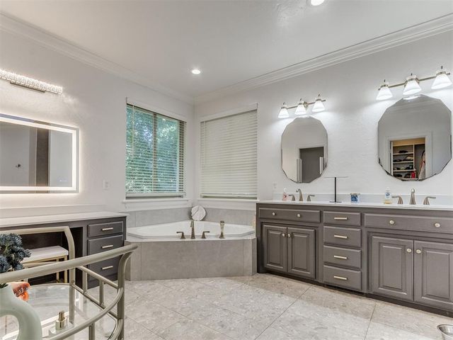 2600 Chaumont, Edmond, OK 73034