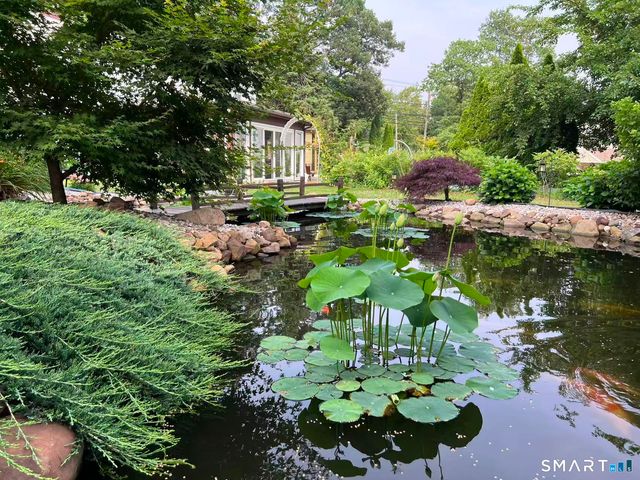 1122 Fienemann Road, Farmington, CT 06032